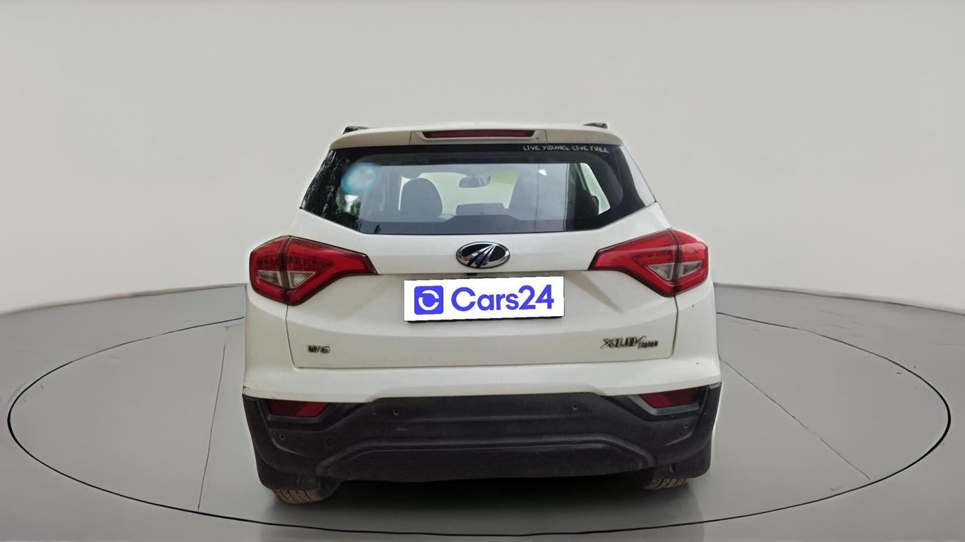 2019 Mahindra XUV300 W6 1.5 DIESEL, Diesel, Manual, 1,09,955 km, exterior