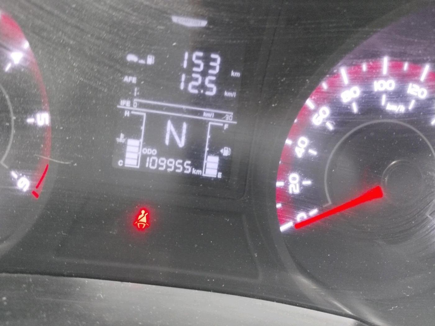 2019 Mahindra XUV300 W6 1.5 DIESEL, Diesel, Manual, 1,09,955 km, interior