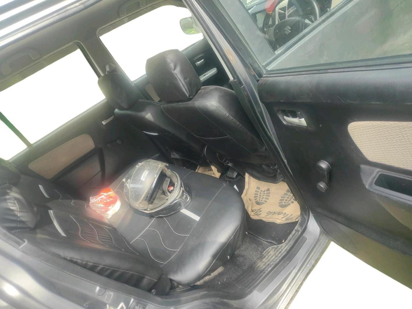 2017 Maruti Wagon R 1.0 LXI CNG, CNG, Manual, 63,934 km, interior