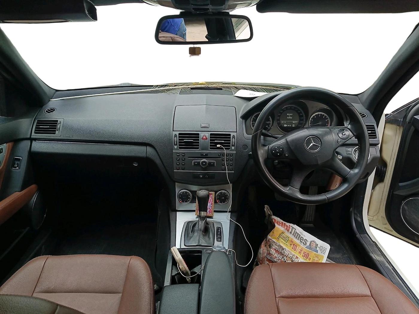 2011 Mercedes Benz C Class 200 CGI AT CLASSIC, Petrol, Automatic, 72,952 km, interior