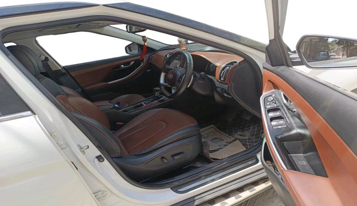 2021 Hyundai ALCAZAR PLATINUM(O) 6STR 1.5 AT, Diesel, Automatic, 99,350 km, interior