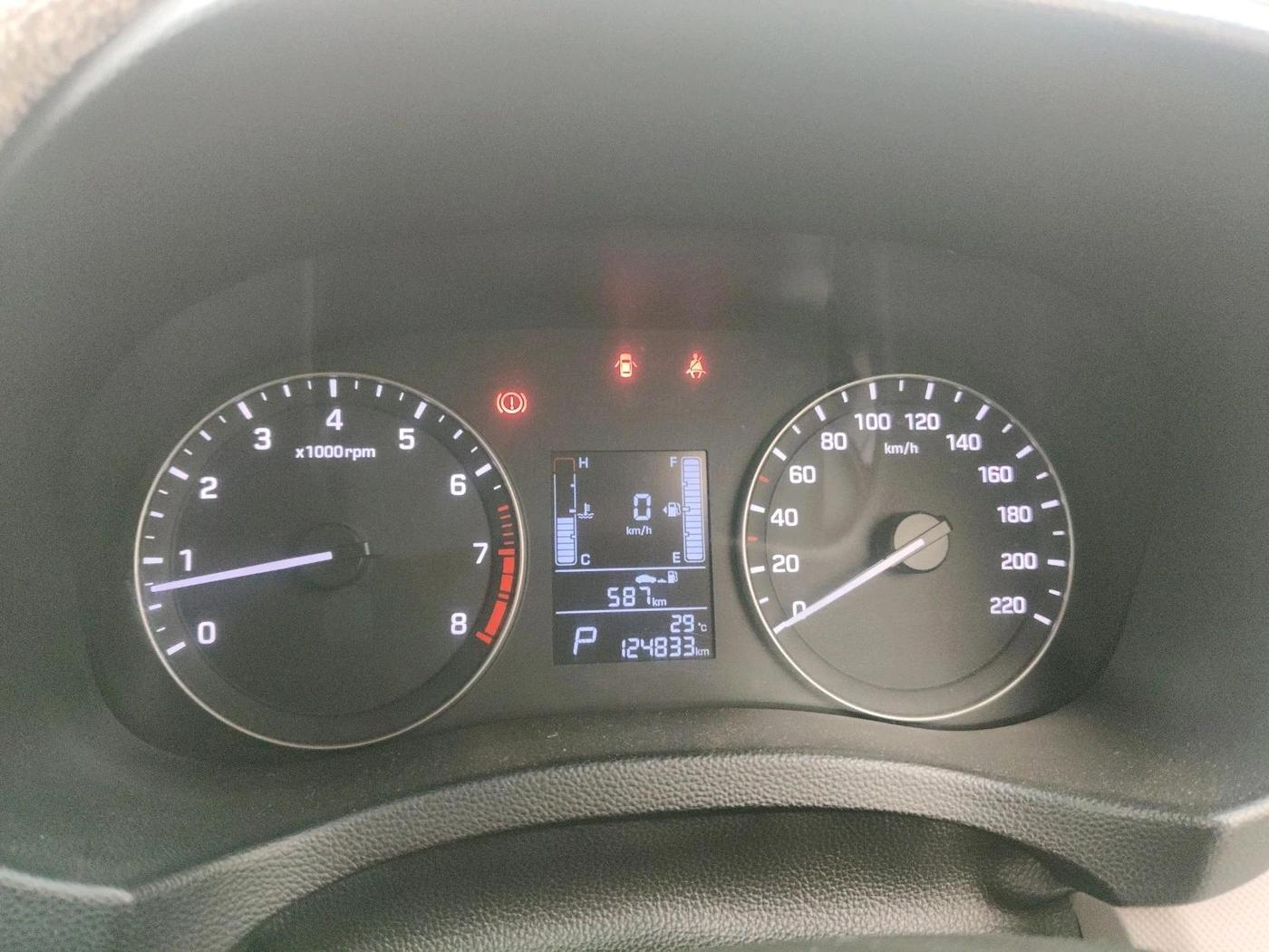 2018 Hyundai Creta SX AT 1.6 PETROL, Petrol, Automatic, 1,24,833 km, interior