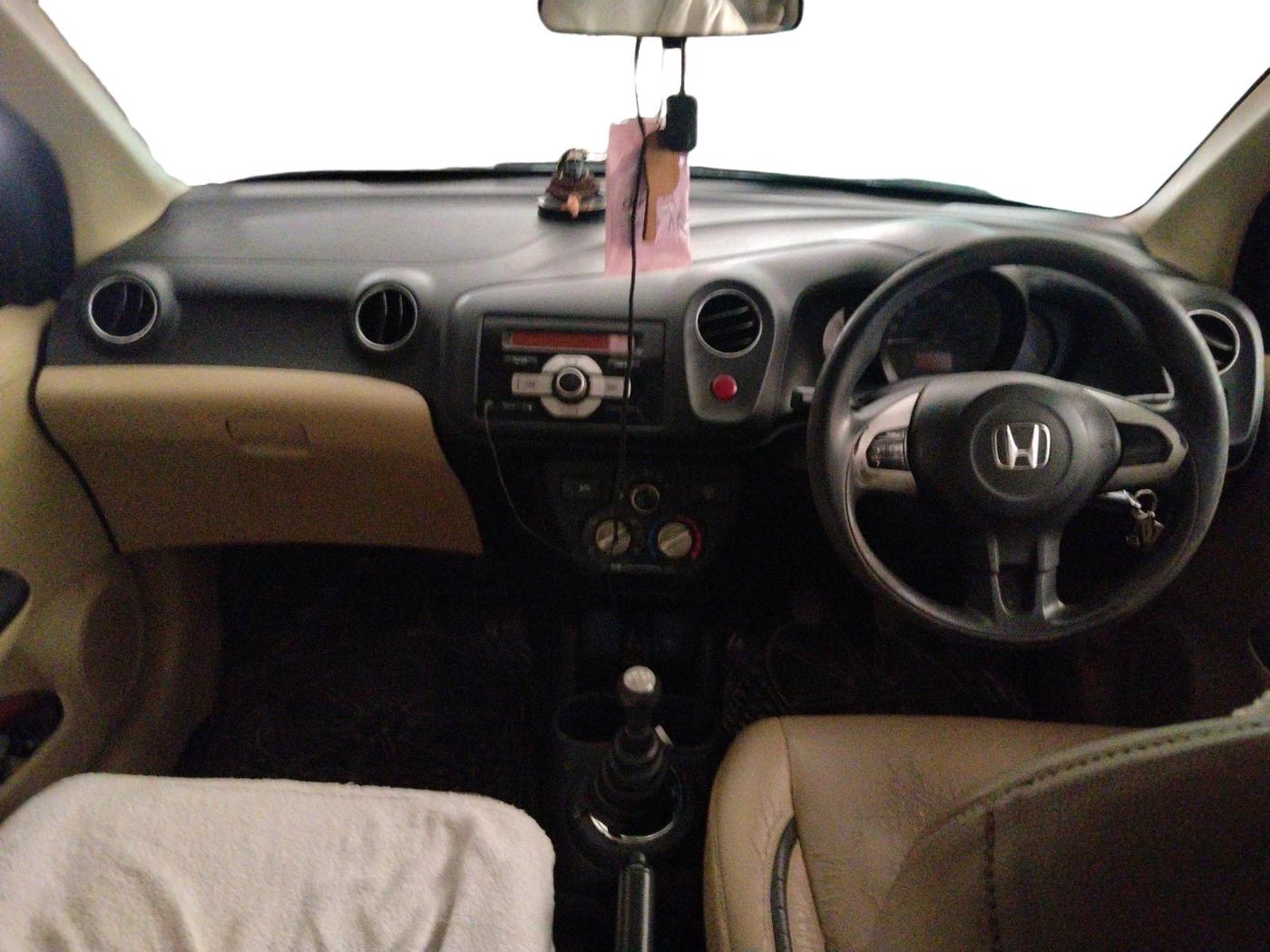 2016 Honda Brio S MT, CNG, Manual, 1,36,625 km, interior