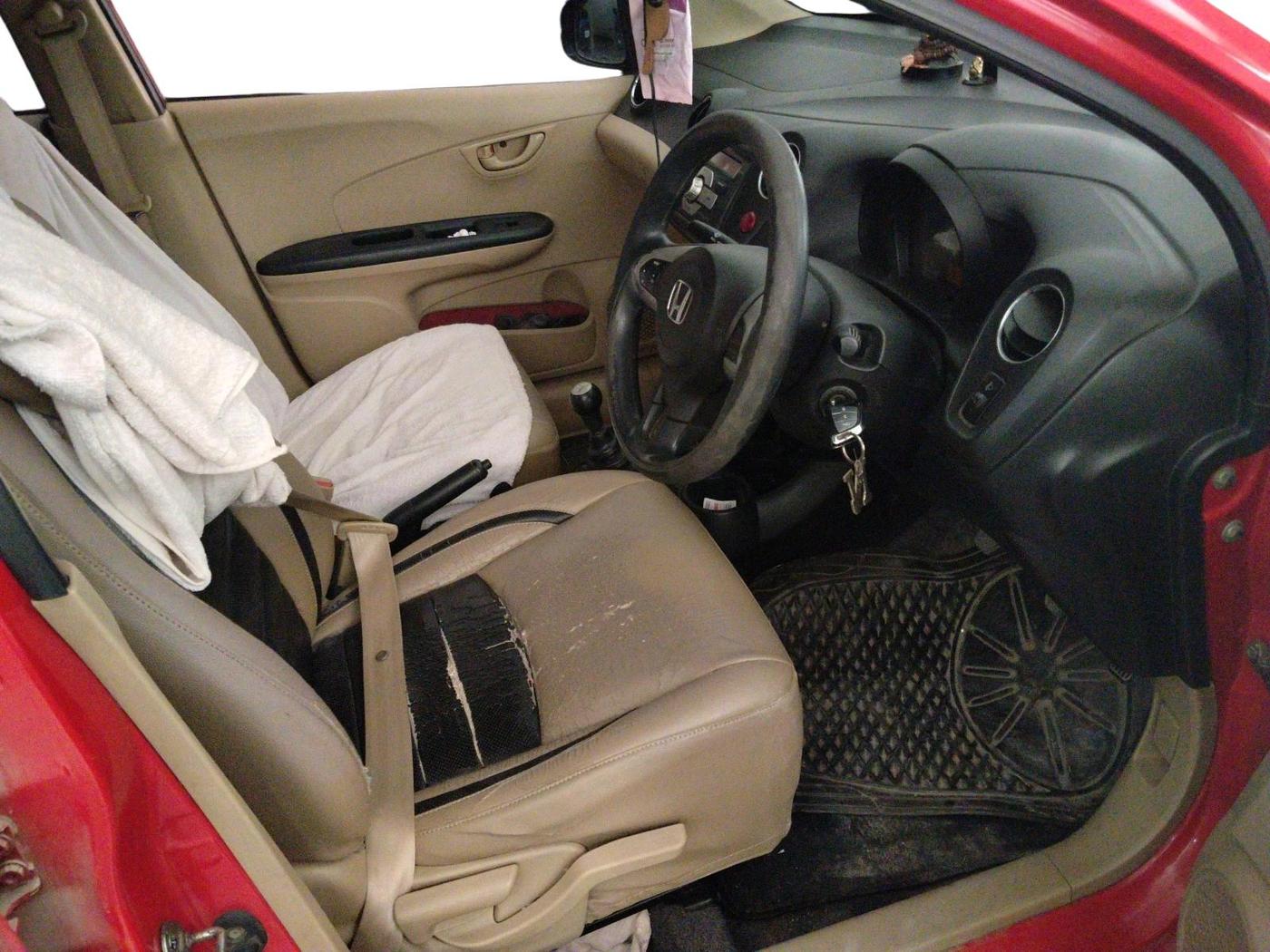 2016 Honda Brio S MT, CNG, Manual, 1,36,625 km, interior
