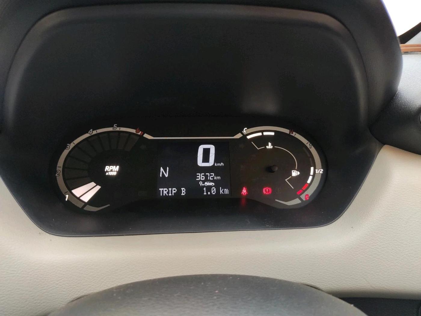 2024 Nissan MAGNITE  XE AMT EZ Shift, Petrol, Automatic, 3,672 km, interior