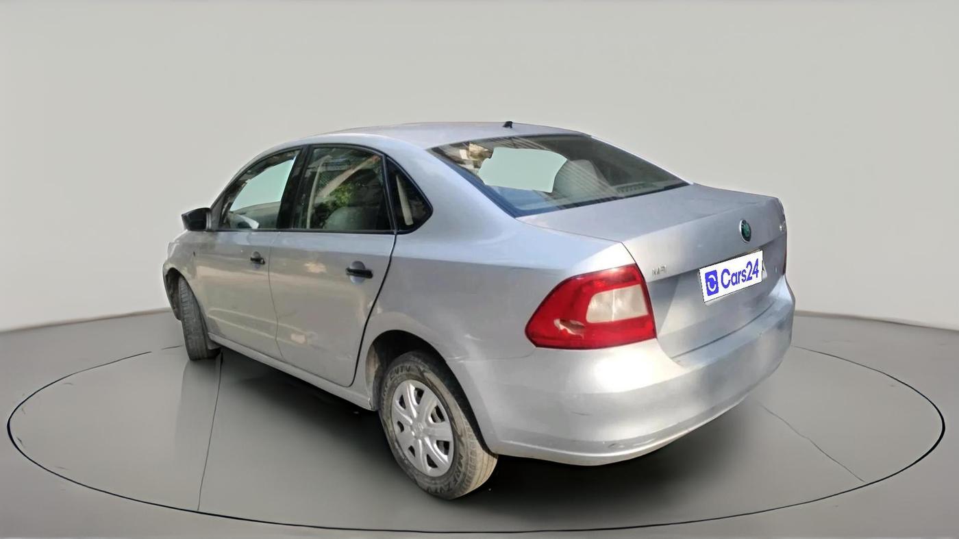 2012 Skoda Rapid 1.6 MPI ACTIVE, Petrol, Manual, 92,356 km, exterior