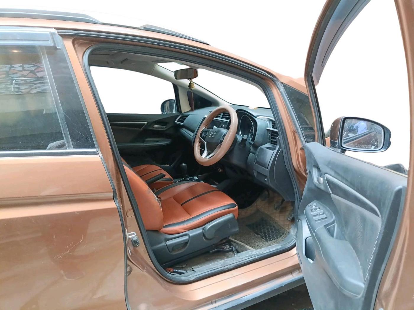 2017 Honda WR-V 1.5L I-DTEC VX MT, Diesel, Manual, 65,290 km, interior