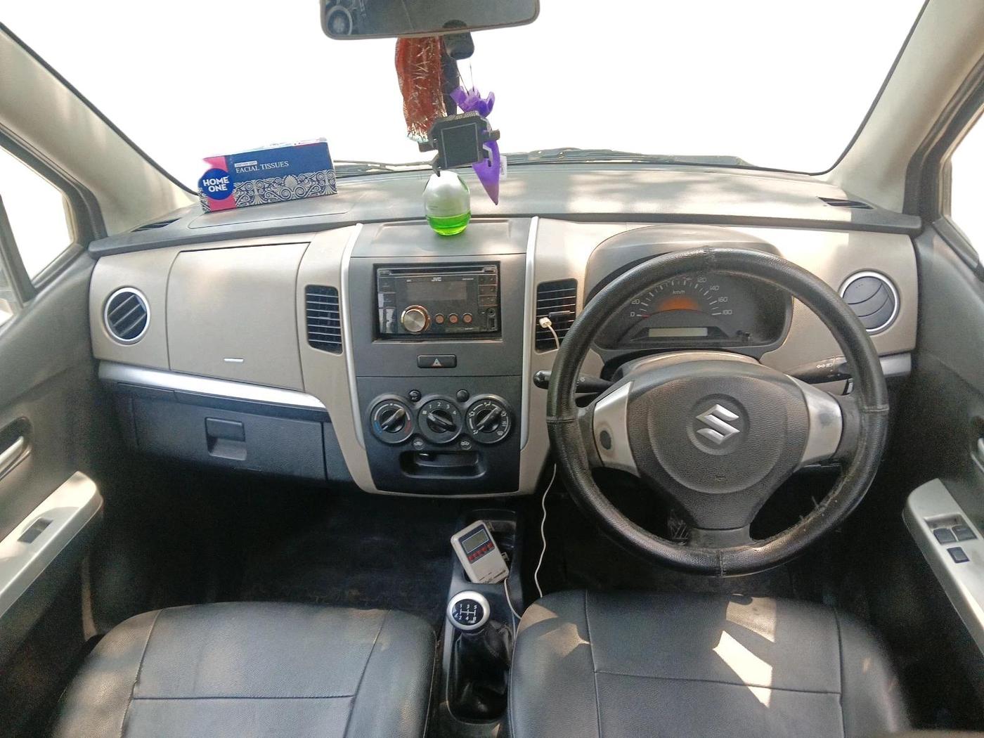 2014 Maruti Wagon R 1.0 LXI CNG, CNG, Manual, 94,155 km, interior