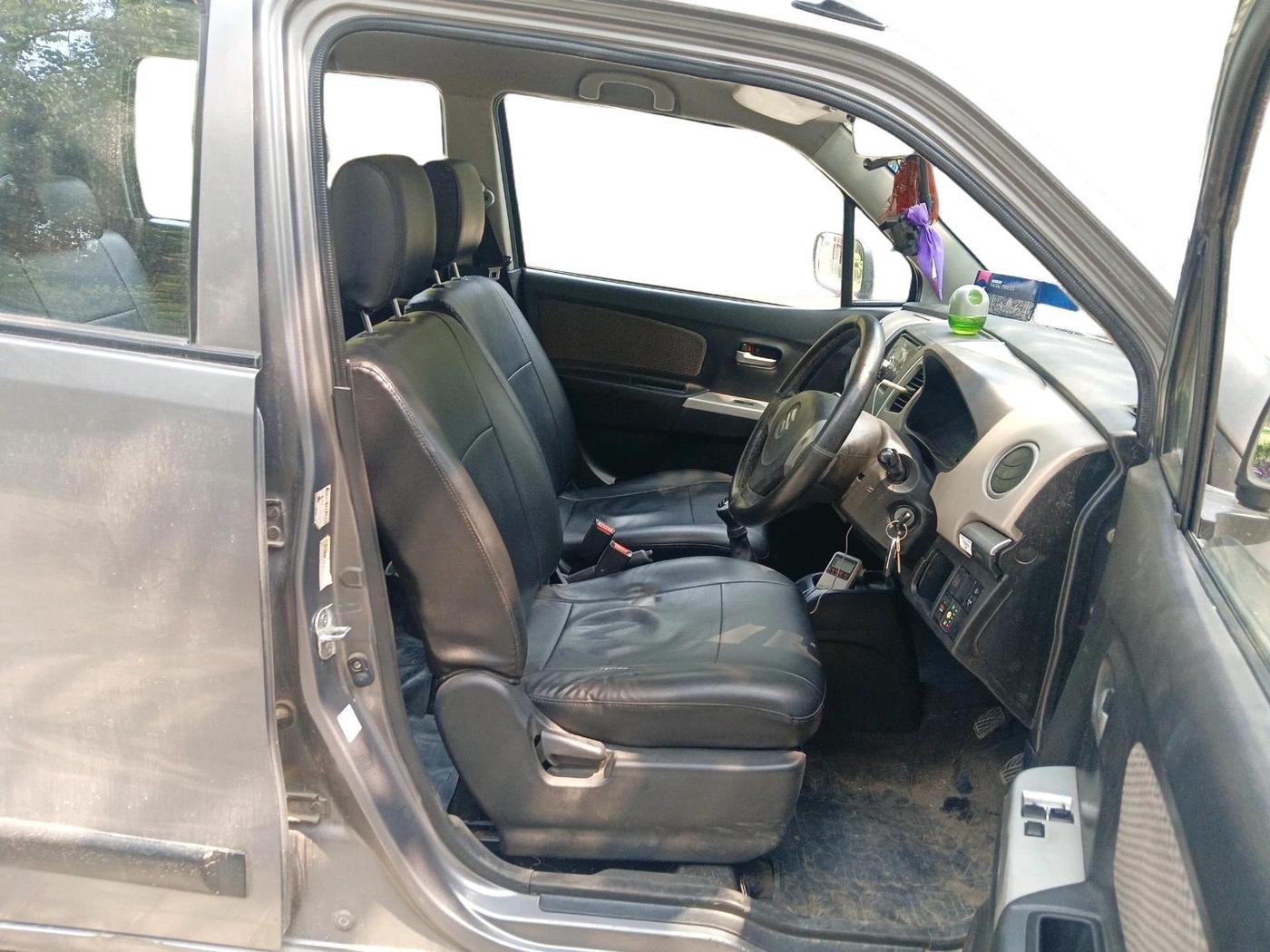 2014 Maruti Wagon R 1.0 LXI CNG, CNG, Manual, 94,155 km, interior