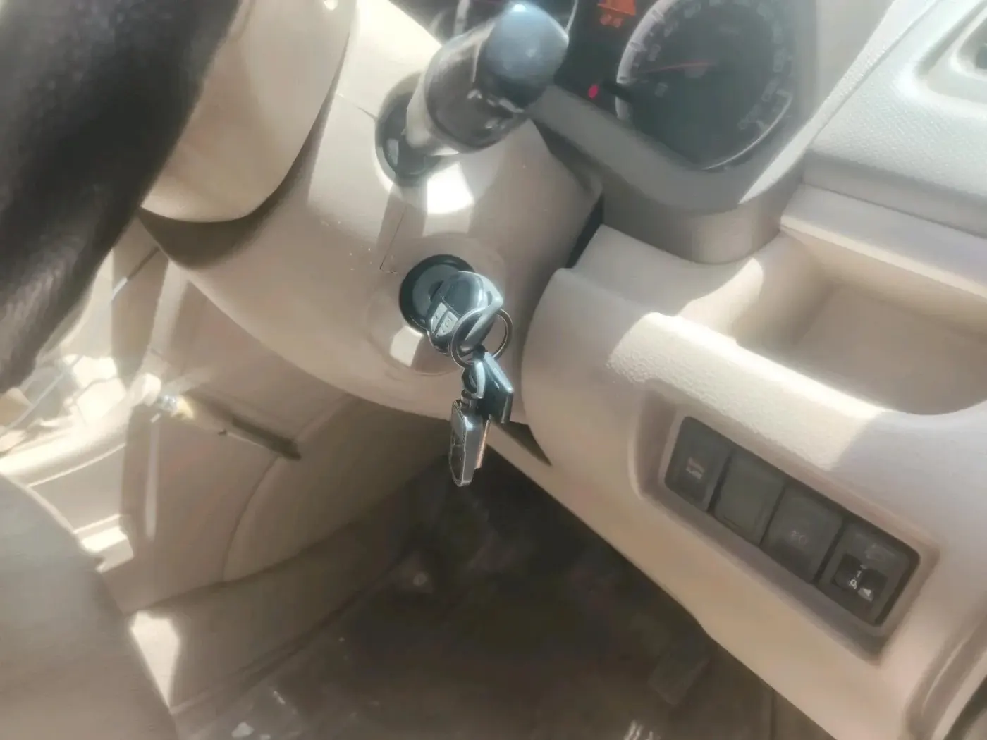 2014 Maruti Ertiga ZXI, Petrol, Manual, 61,380 km, interior