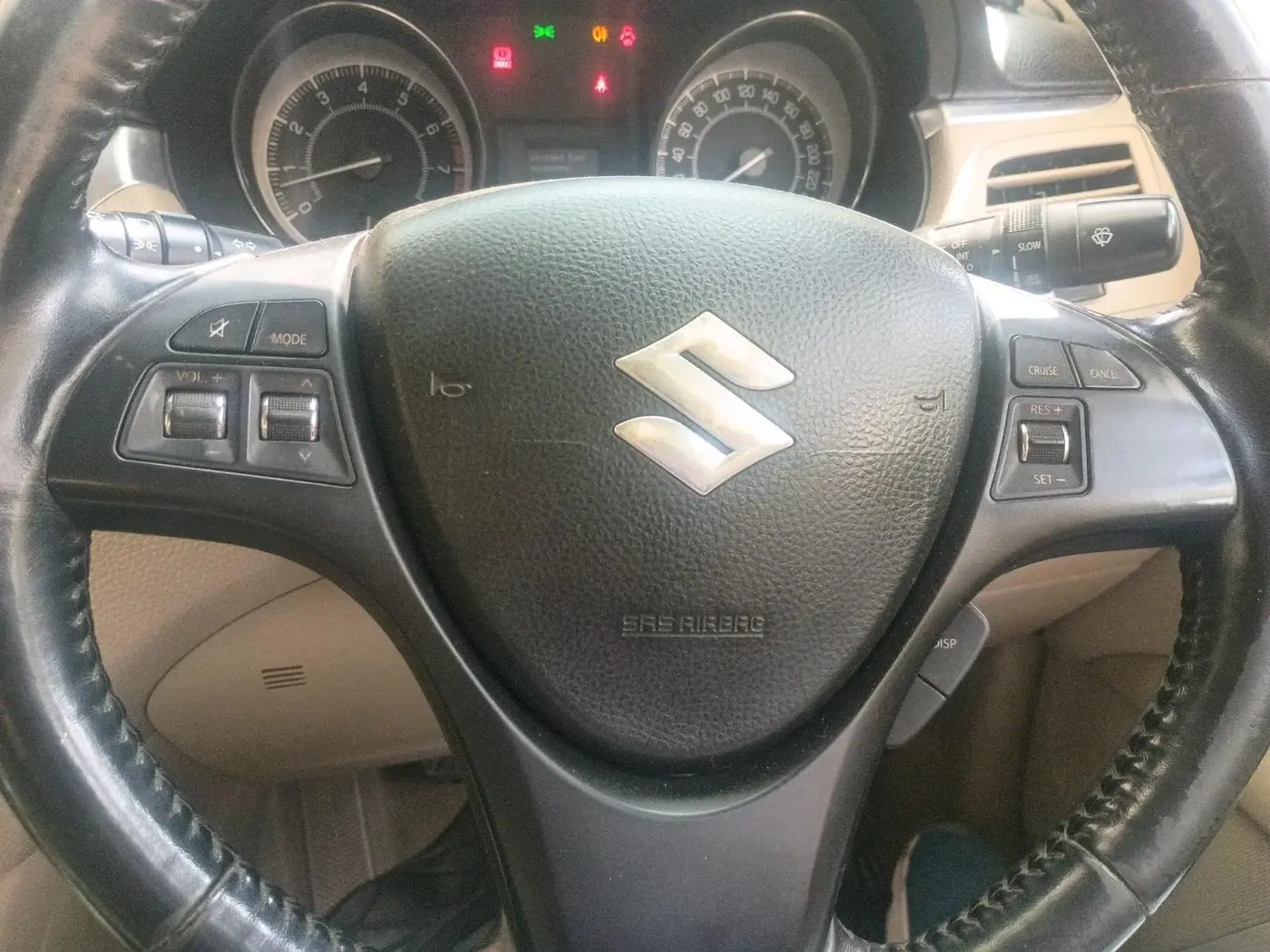 2012 Maruti Kizashi 2.4L MT, Petrol, Manual, 78,736 km, interior