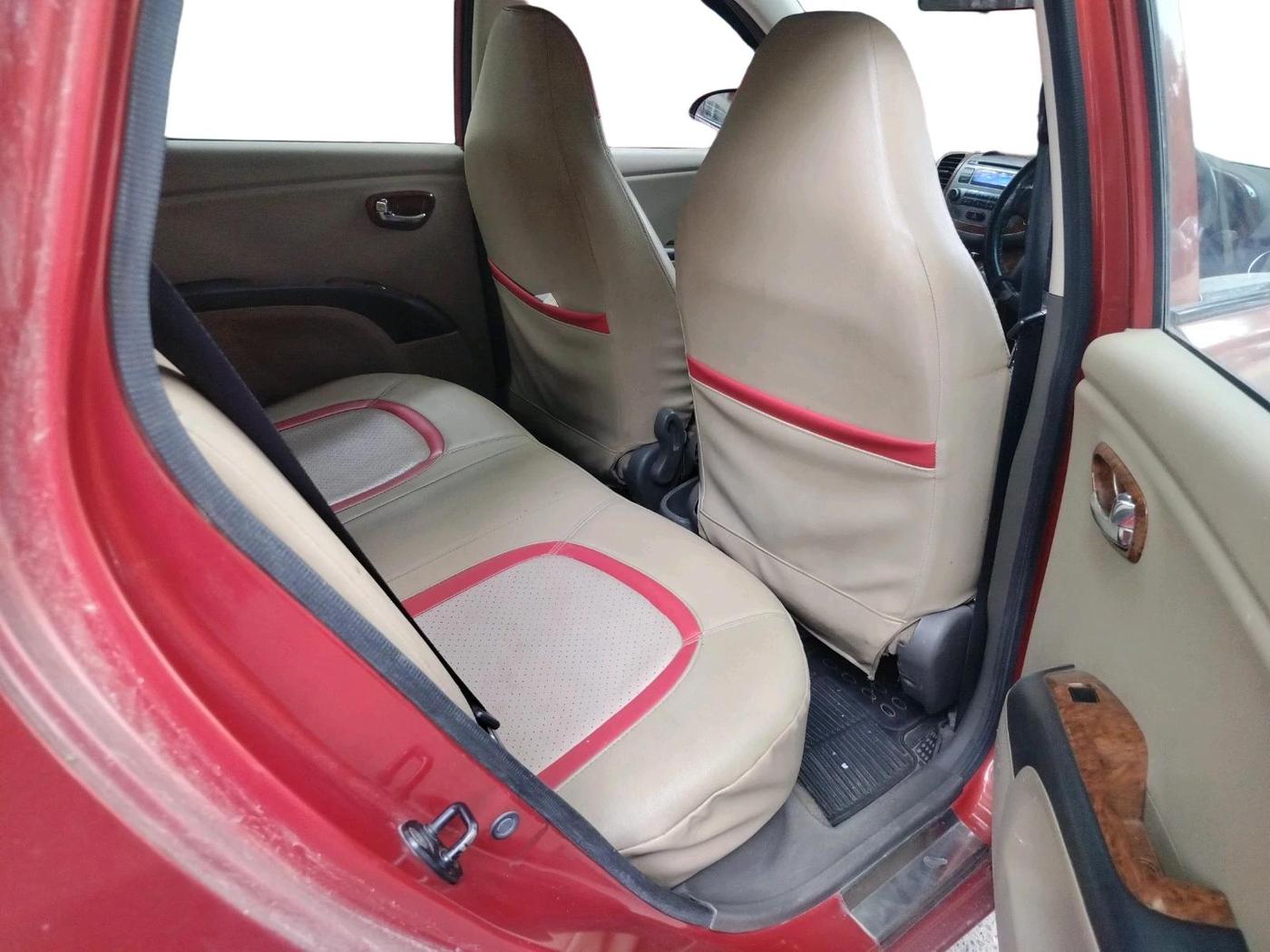 2011 Hyundai i10 MAGNA 1.2, Petrol, Manual, 1,19,186 km, interior