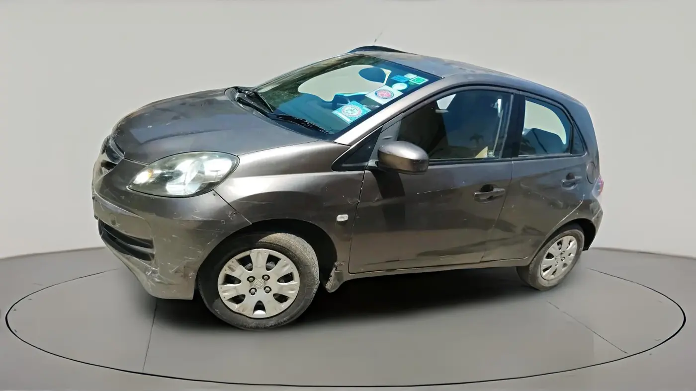 2013 Honda Brio S MT, Petrol, Manual, 1,25,942 km, exterior