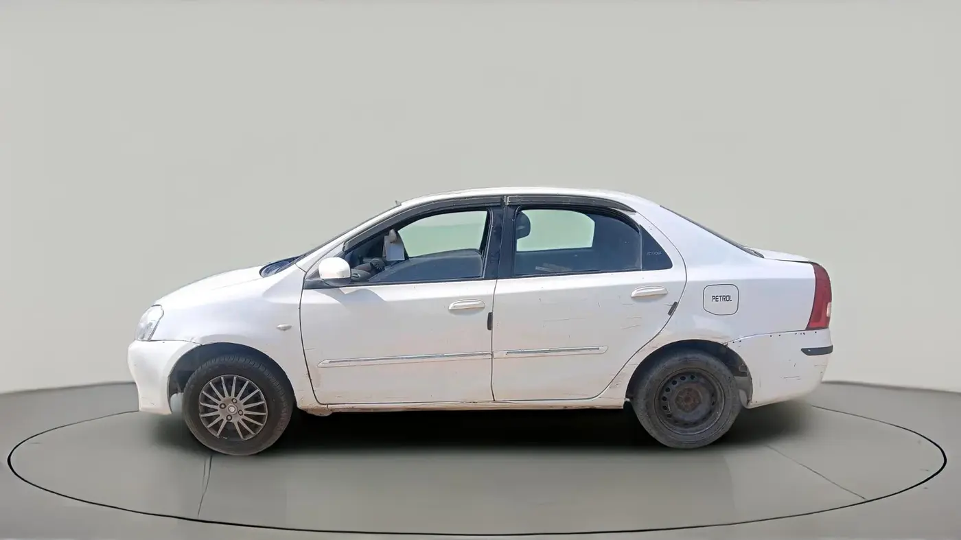 2011 Toyota Etios G, CNG, Manual, 1,36,257 km, exterior