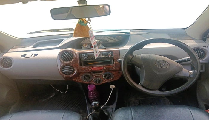 2011 Toyota Etios G, CNG, Manual, 1,36,257 km, interior