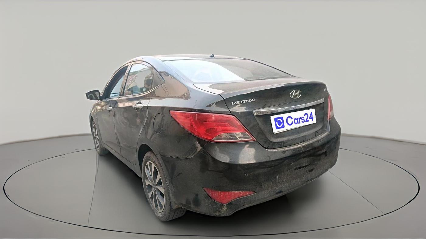 2015 Hyundai Verna FLUIDIC 4S 1.6 VTVT S AT, Petrol, Automatic, 64,784 km, exterior