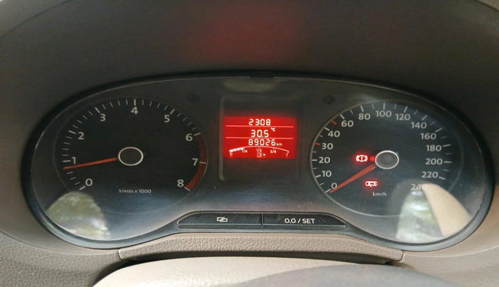 2011 Volkswagen Vento COMFORTLINE 1.6, Petrol, Manual, 89,026 km, interior