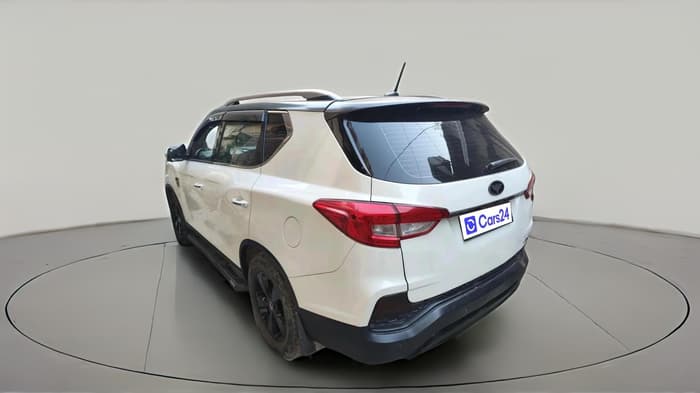 2019 Mahindra ALTURAS G4 4WD AT, Diesel, Automatic, 1,32,592 km, exterior