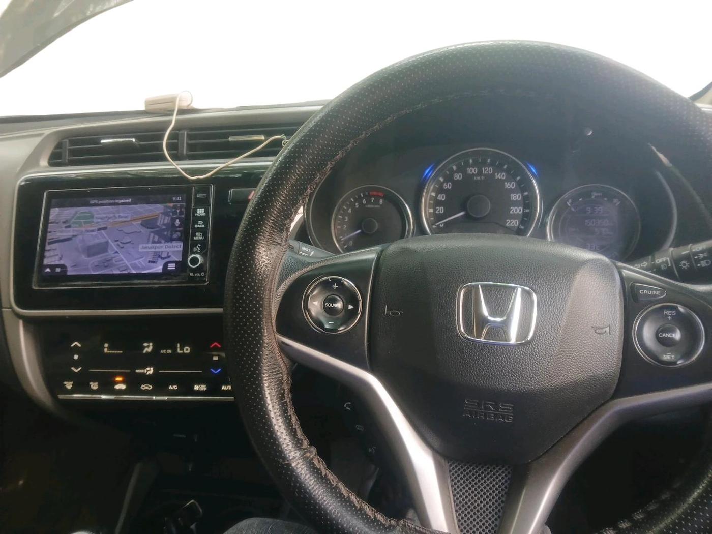 2019 Honda City 1.5L I-VTEC V MT, CNG, Manual, 1,50,350 km, interior