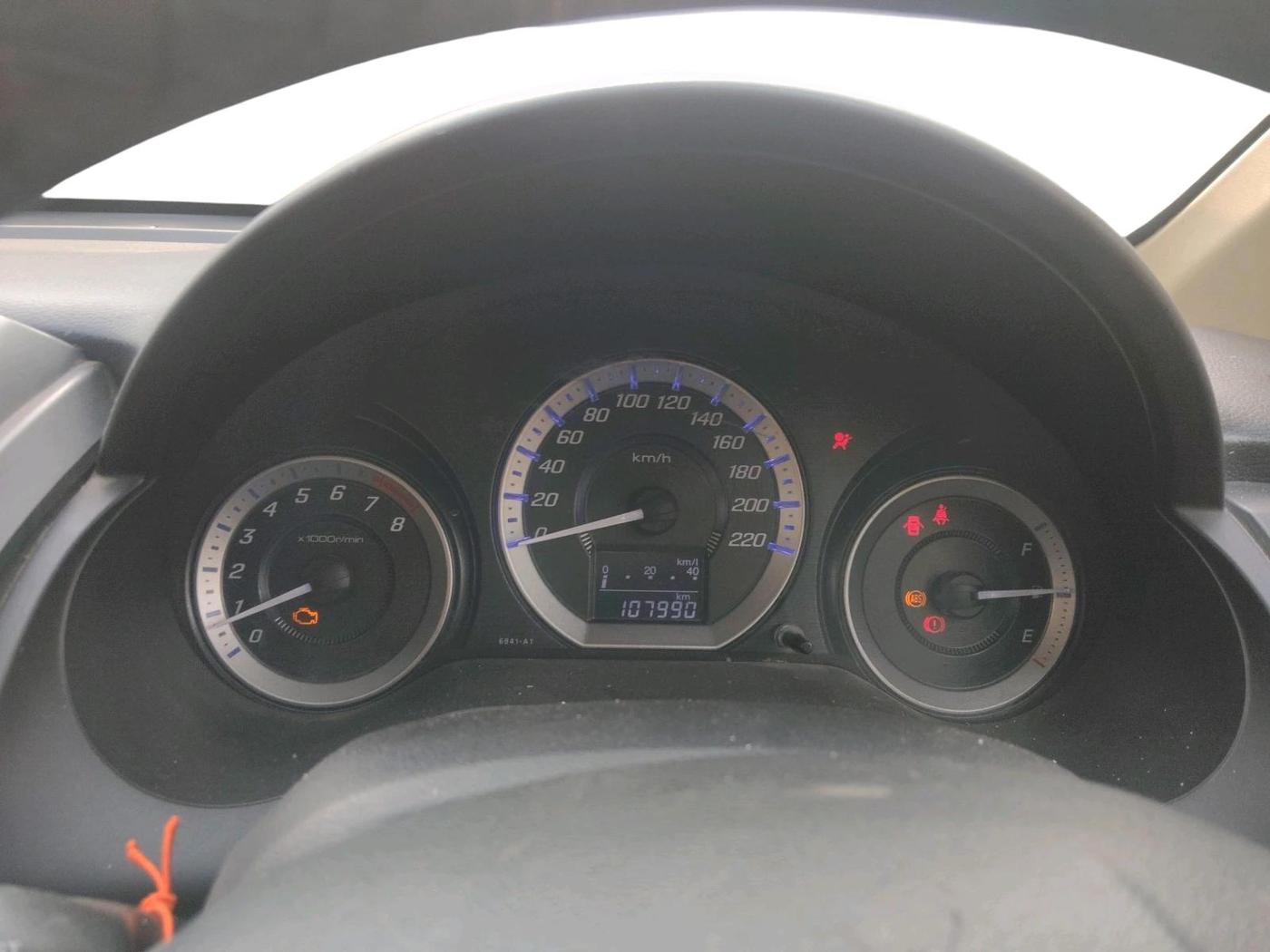 2012 Honda City 1.5L I-VTEC V MT SUNROOF, Petrol, Manual, 1,07,990 km, interior