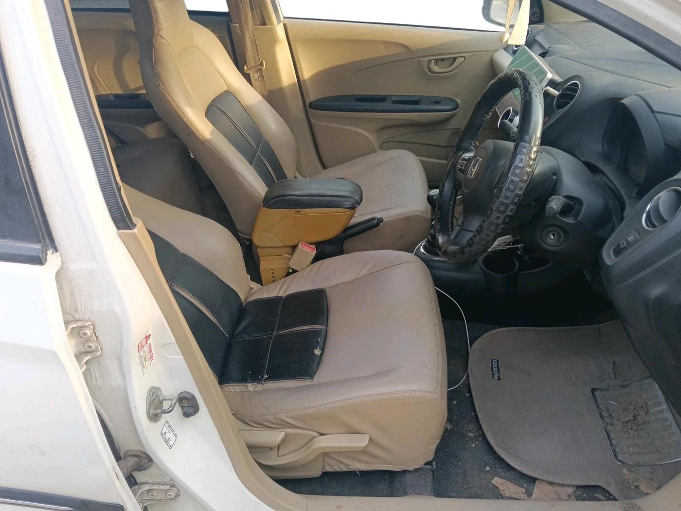 2015 Honda Amaze 1.2L I-VTEC S, CNG, Manual, 50,292 km, interior