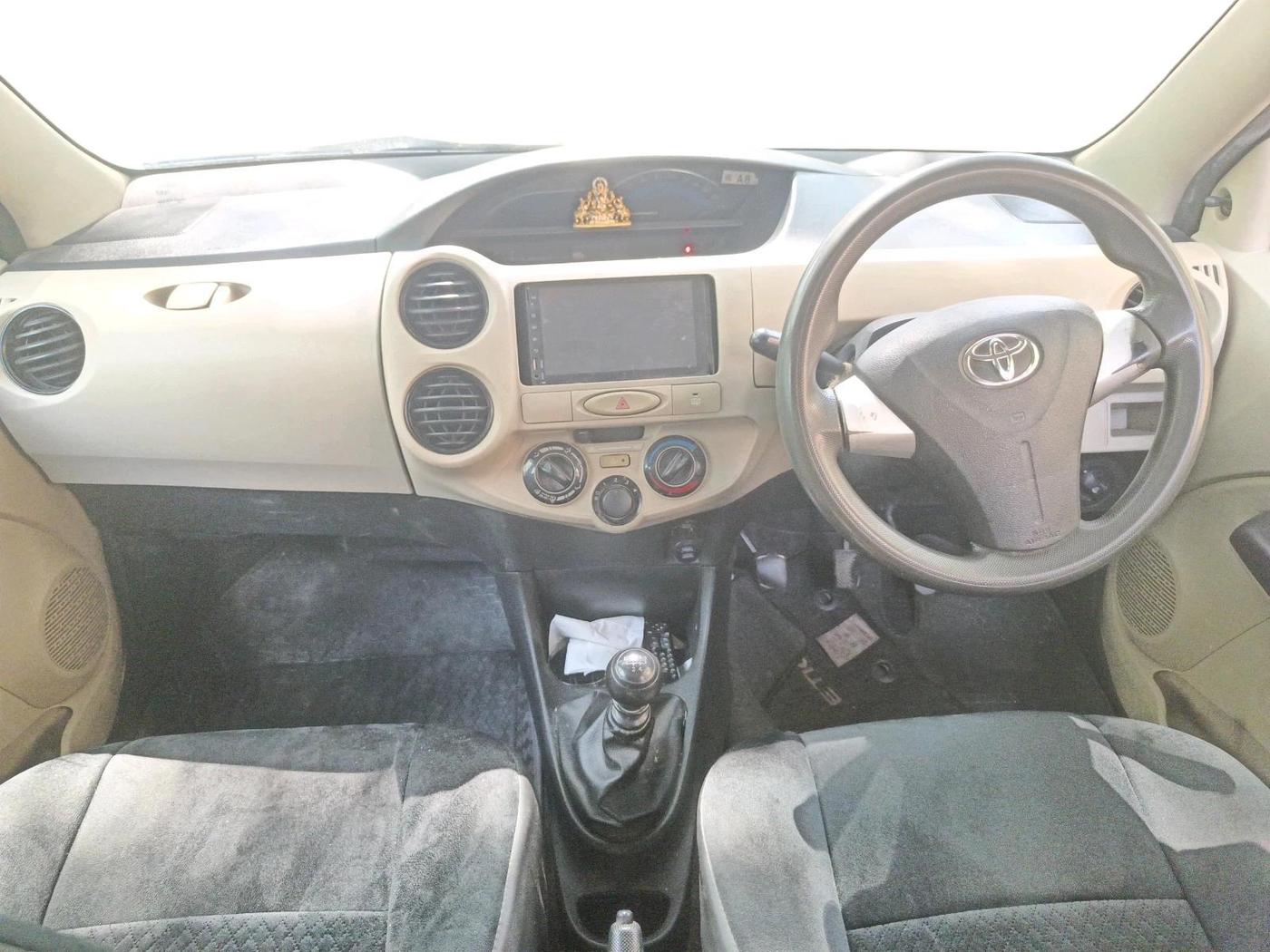 2017 Toyota Etios GD, Diesel, Manual, 1,68,576 km, interior