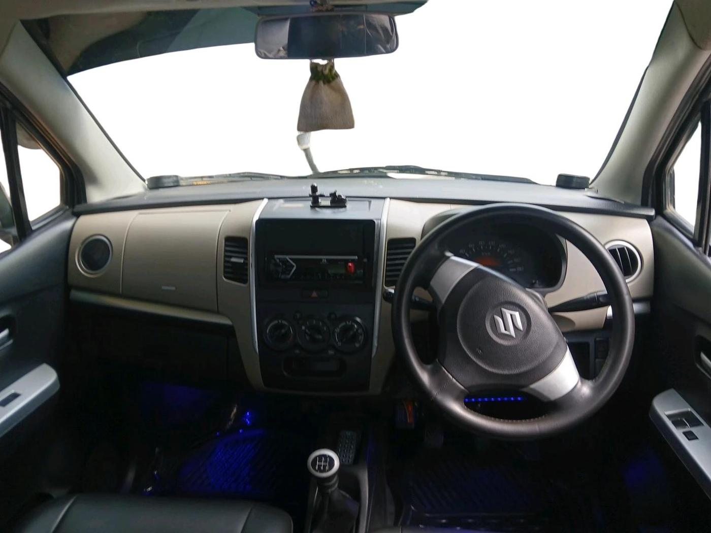 2016 Maruti Wagon R 1.0 LXI CNG, CNG, Manual, 41,803 km, interior