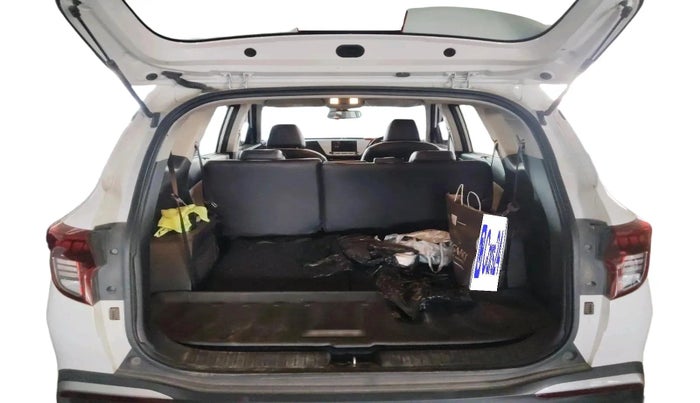 2024 KIA CARENS Prestige 1.5 Petrol 7 STR, Petrol, Manual, 11,977 km, exterior