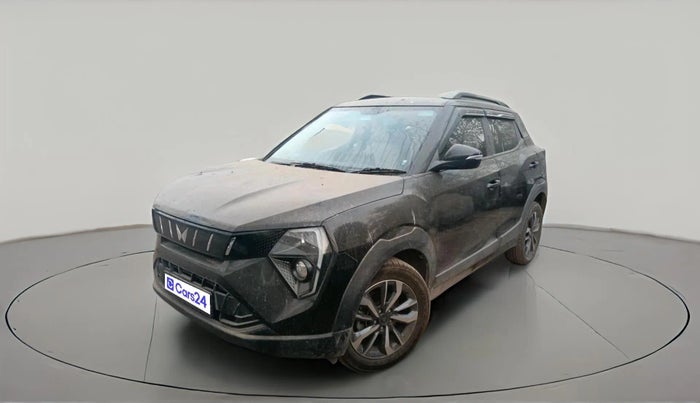 2024 Mahindra XUV 3XO MX3 1.2 L TCMPFi, Petrol, Manual, 18,287 km, exterior
