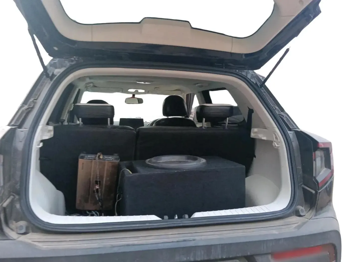 2024 Mahindra XUV 3XO MX3 1.2 L TCMPFi, Petrol, Manual, 18,400 km, exterior