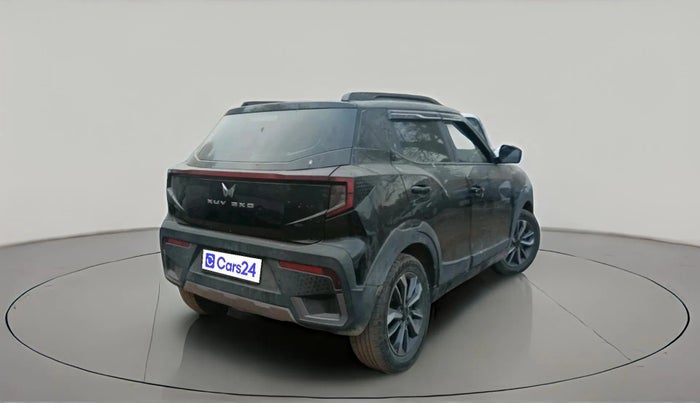 2024 Mahindra XUV 3XO MX3 1.2 L TCMPFi, Petrol, Manual, 18,287 km, exterior
