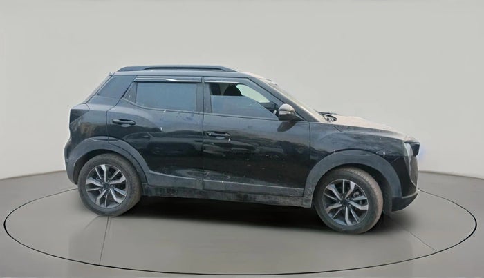 2024 Mahindra XUV 3XO MX3 1.2 L TCMPFi, Petrol, Manual, 18,287 km, exterior