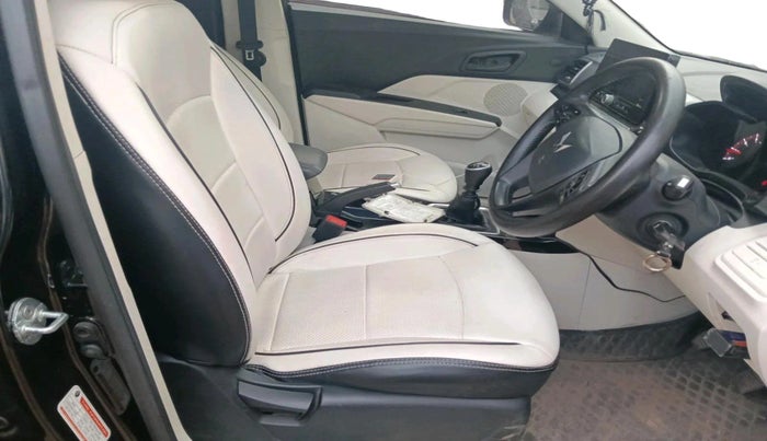 2024 Mahindra XUV 3XO MX3 1.2 L TCMPFi, Petrol, Manual, 18,287 km, interior