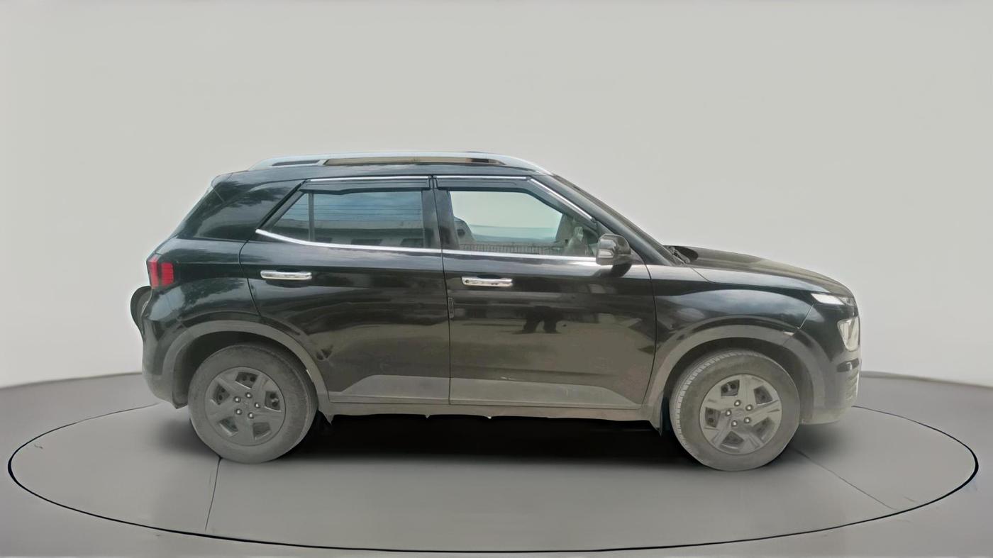 2023 Hyundai VENUE S PLUS 1.5 CRDI, Diesel, Manual, 30,579 km, exterior