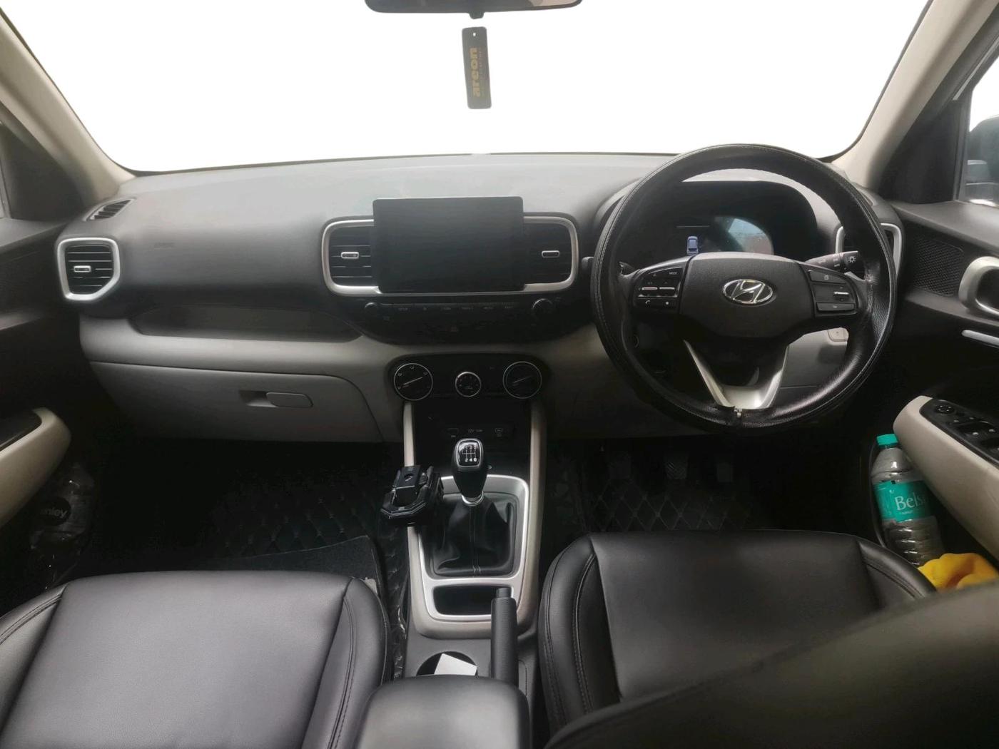 2023 Hyundai VENUE S PLUS 1.5 CRDI, Diesel, Manual, 30,579 km, interior