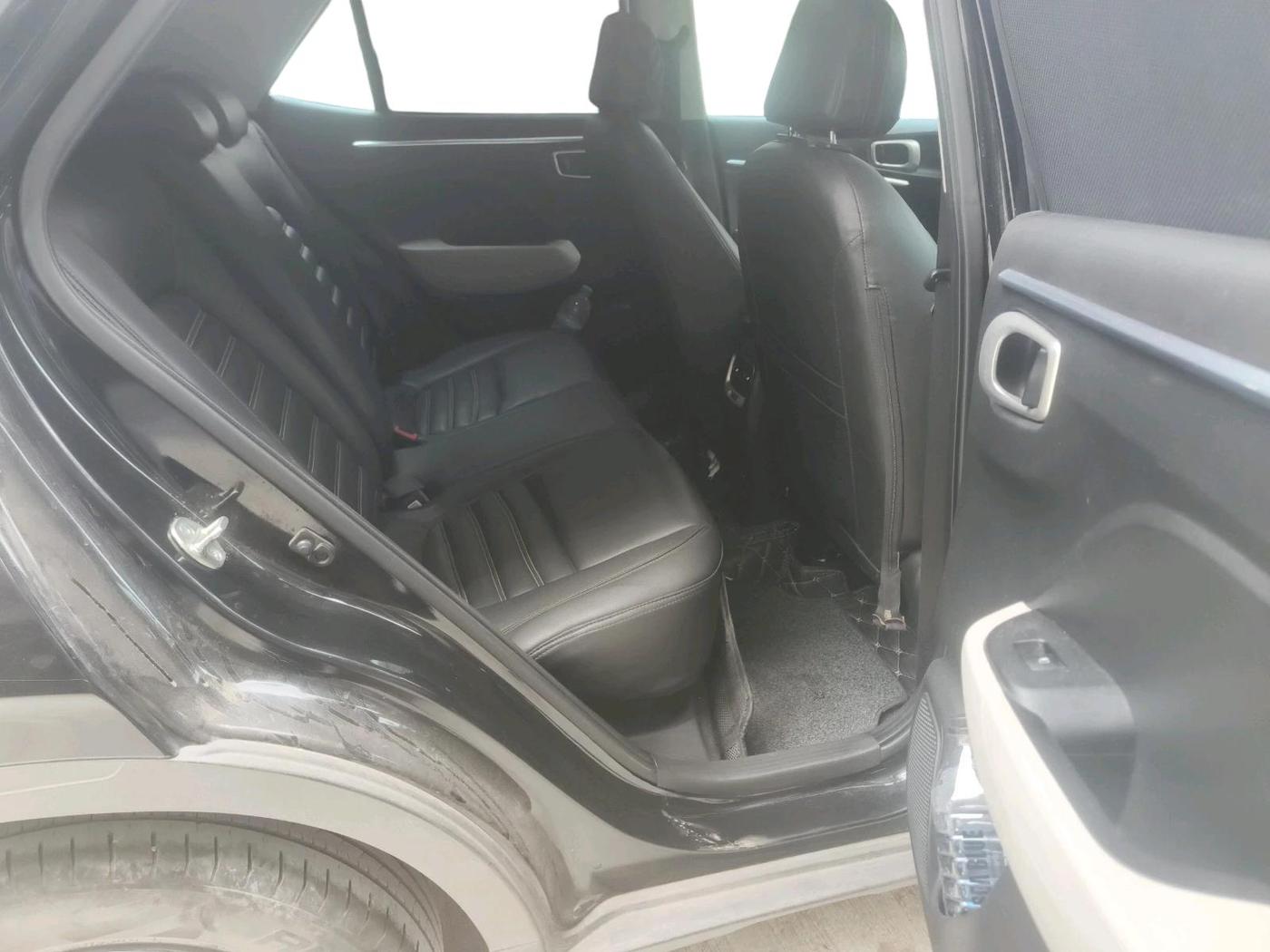 2023 Hyundai VENUE S PLUS 1.5 CRDI, Diesel, Manual, 30,579 km, interior