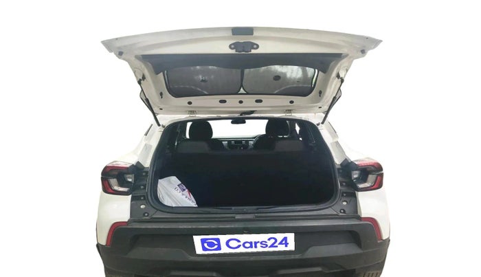 2023 Renault Kiger RXE MT, Petrol, Manual, 19,490 km, exterior