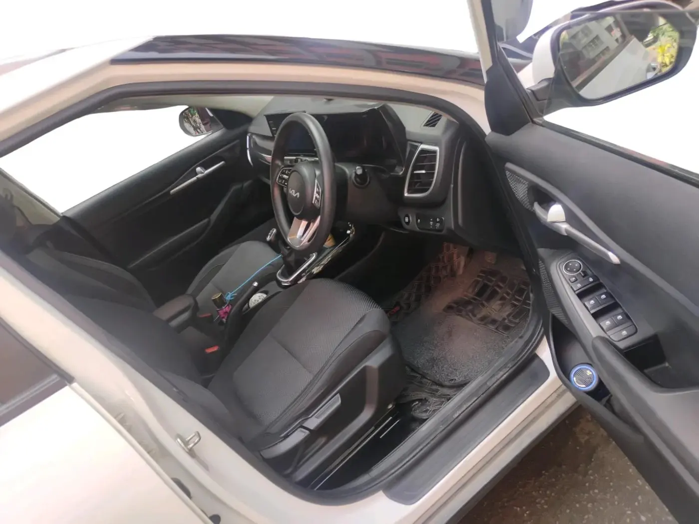 2022 KIA SELTOS HTK PLUS 1.5, Petrol, Manual, 45,841 km, interior