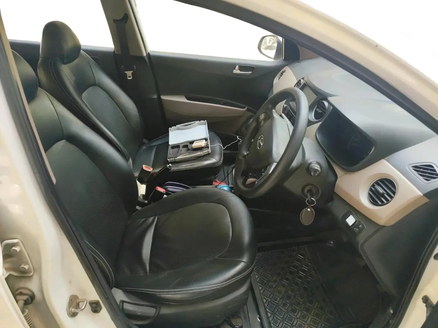 2019 Hyundai Grand i10 SPORTZ 1.2 KAPPA VTVT, CNG, Manual, 92,607 km, interior