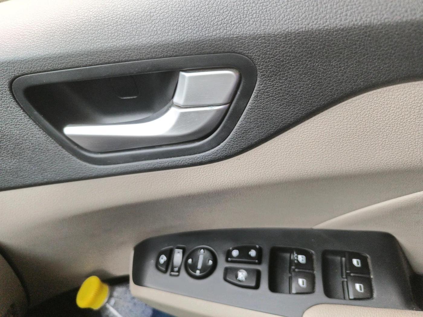 2018 Hyundai Verna 1.6 VTVT SX O, Petrol, Manual, 40,941 km, interior