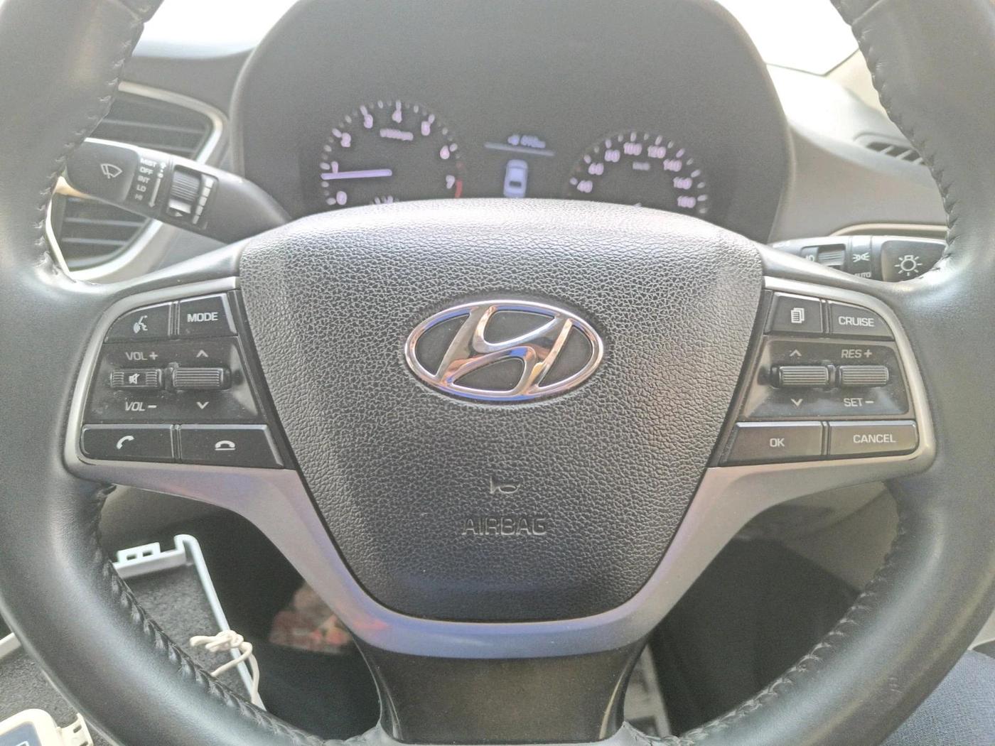2018 Hyundai Verna 1.6 VTVT SX O, Petrol, Manual, 40,941 km, interior