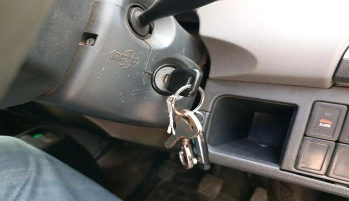 2011 Maruti Wagon R 1.0 LXI, Petrol, Manual, 81,196 km, interior