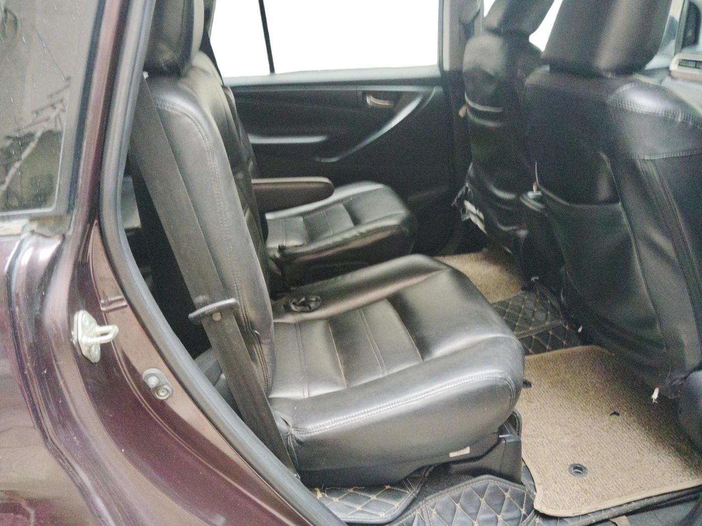 2018 Toyota Innova Crysta 2.8 GX AT 7 STR, Diesel, Automatic, 1,05,047 km, interior