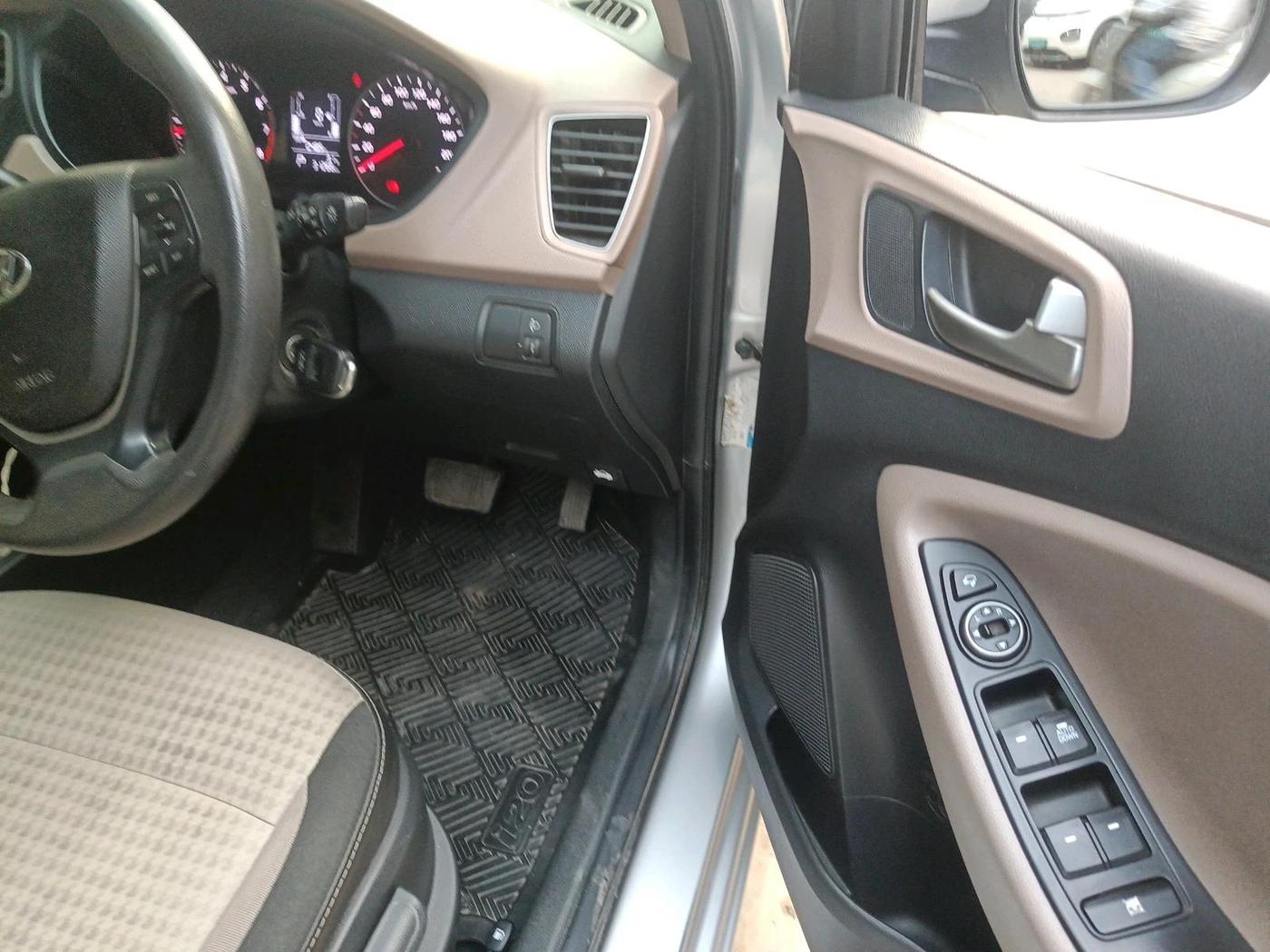 2018 Hyundai Elite i20 ASTA 1.2  CVT, Petrol, Automatic, 31,266 km, interior