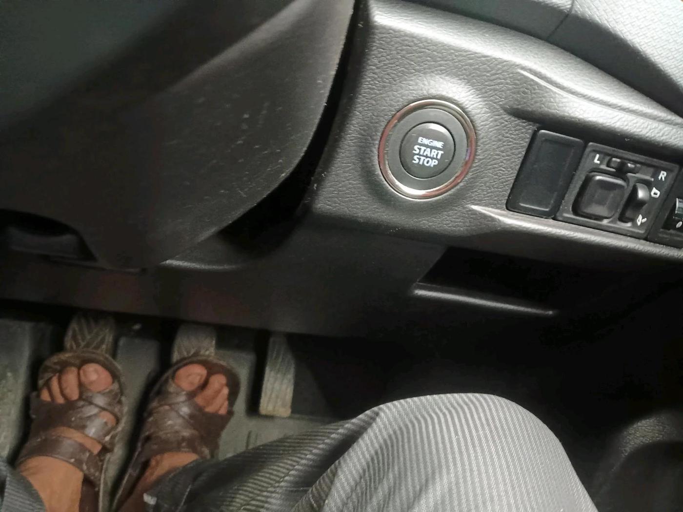 2020 Maruti Vitara Brezza ZXI, Petrol, Manual, 28,695 km, interior