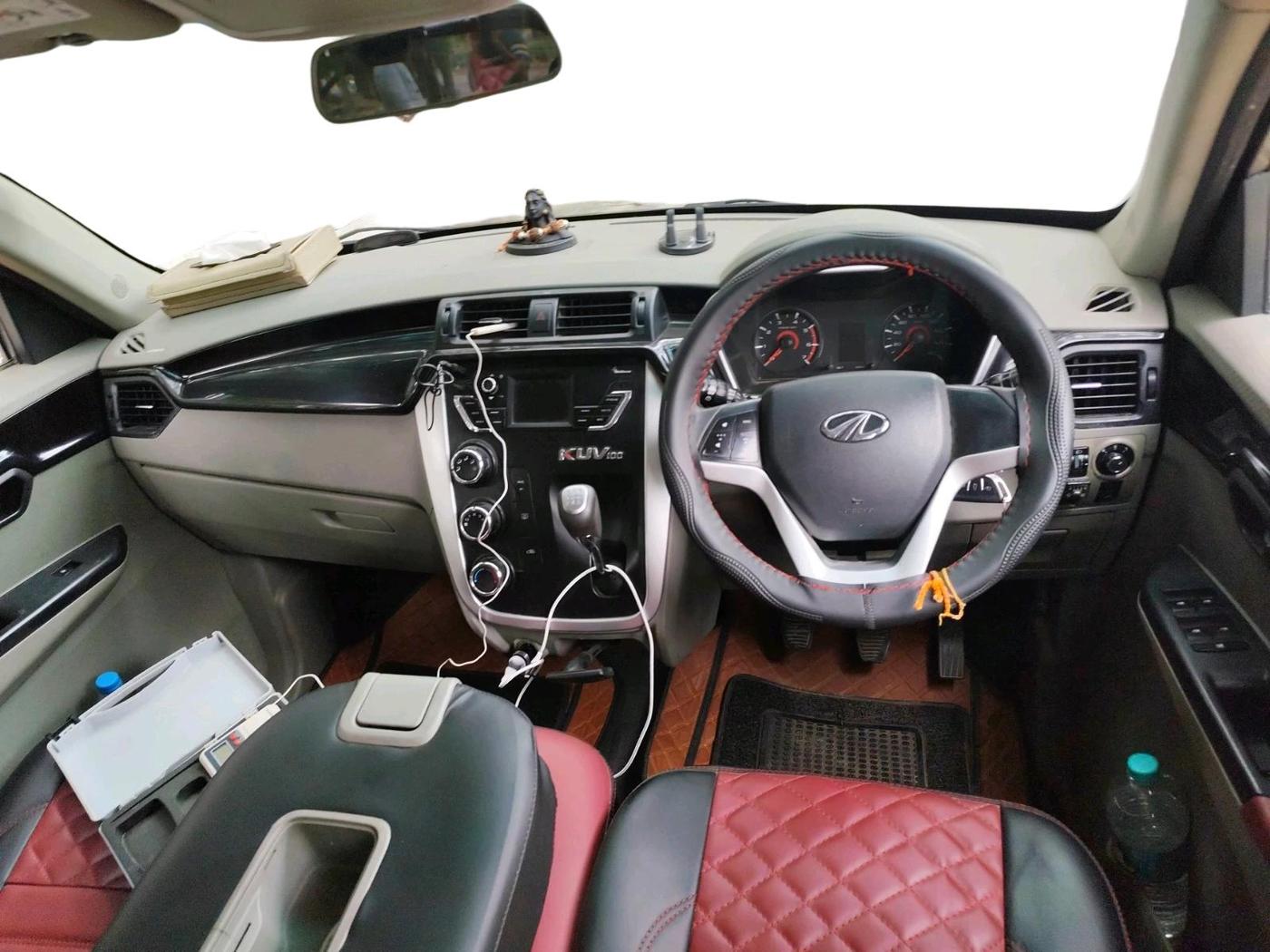 2016 Mahindra Kuv100 K8 6 STR, CNG, Manual, 57,118 km, interior