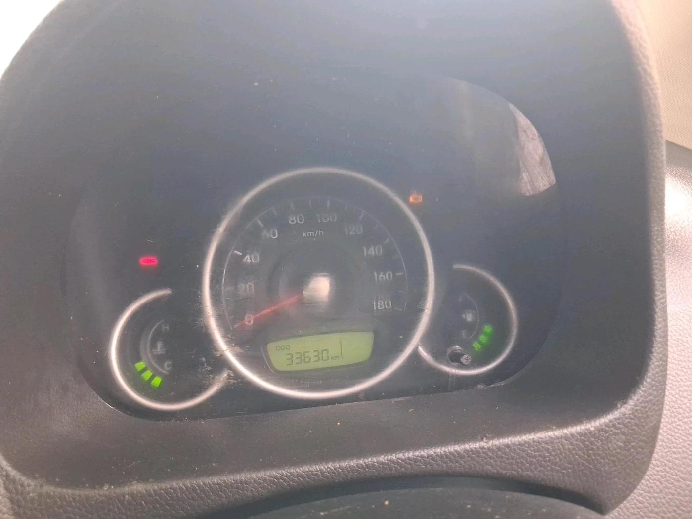 2014 Hyundai Eon MAGNA +, Petrol, Manual, 33,630 km, interior