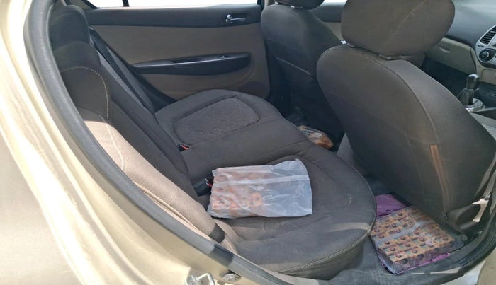 2011 Hyundai i20 MAGNA 1.2, Petrol, Manual, 82,705 km, interior