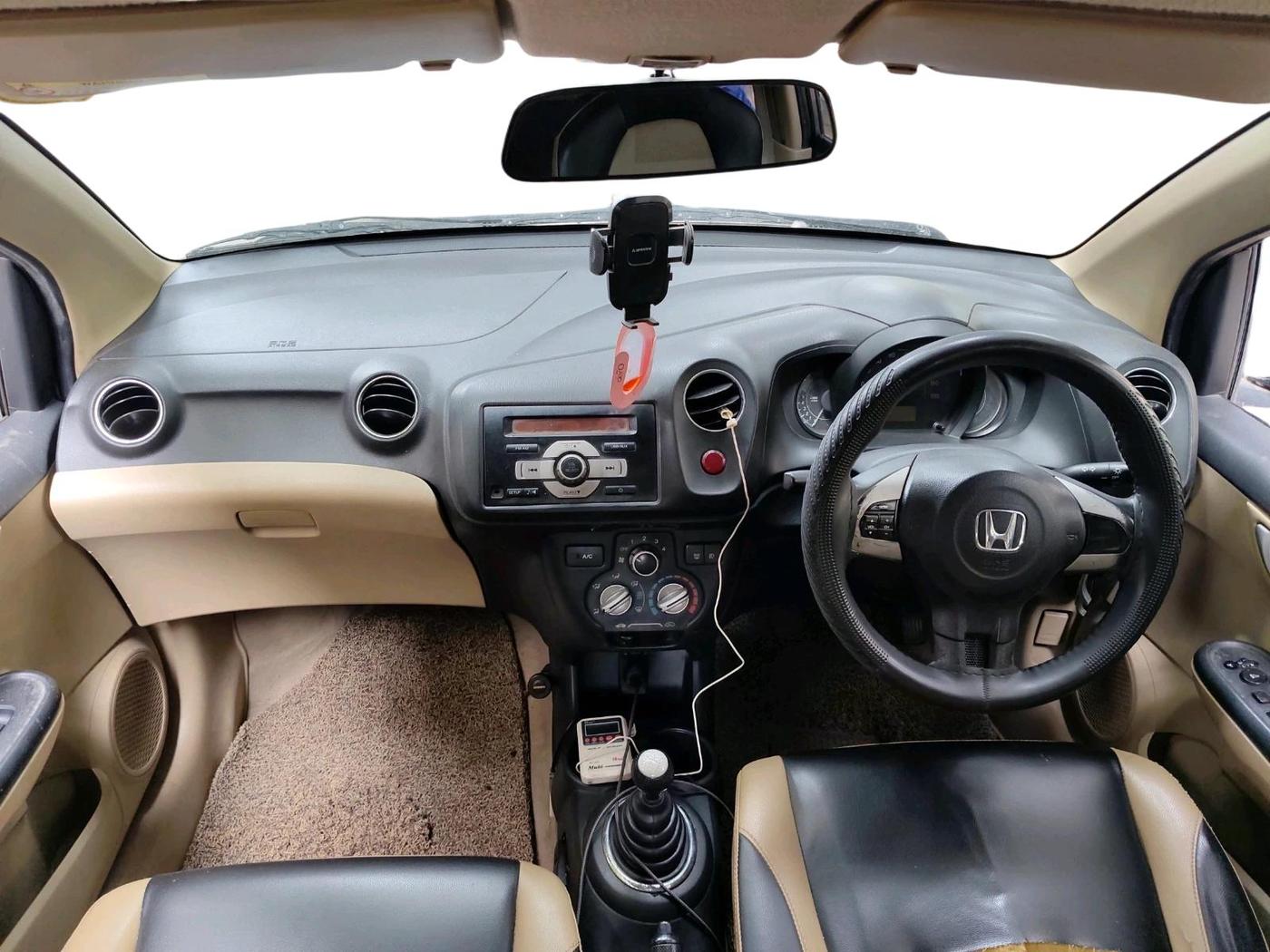 2015 Honda Amaze 1.2L I-VTEC VX, Petrol, Manual, 2,23,924 km, interior