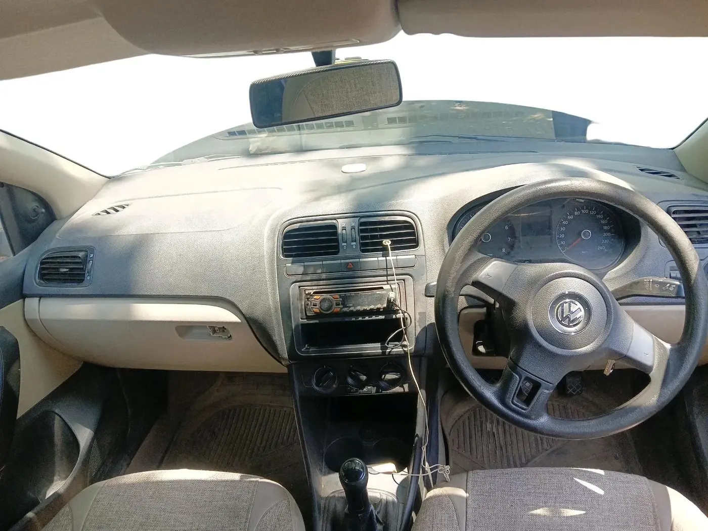 2011 Volkswagen Polo TRENDLINE 1.2L PETROL, Petrol, Manual, 92,431 km, interior